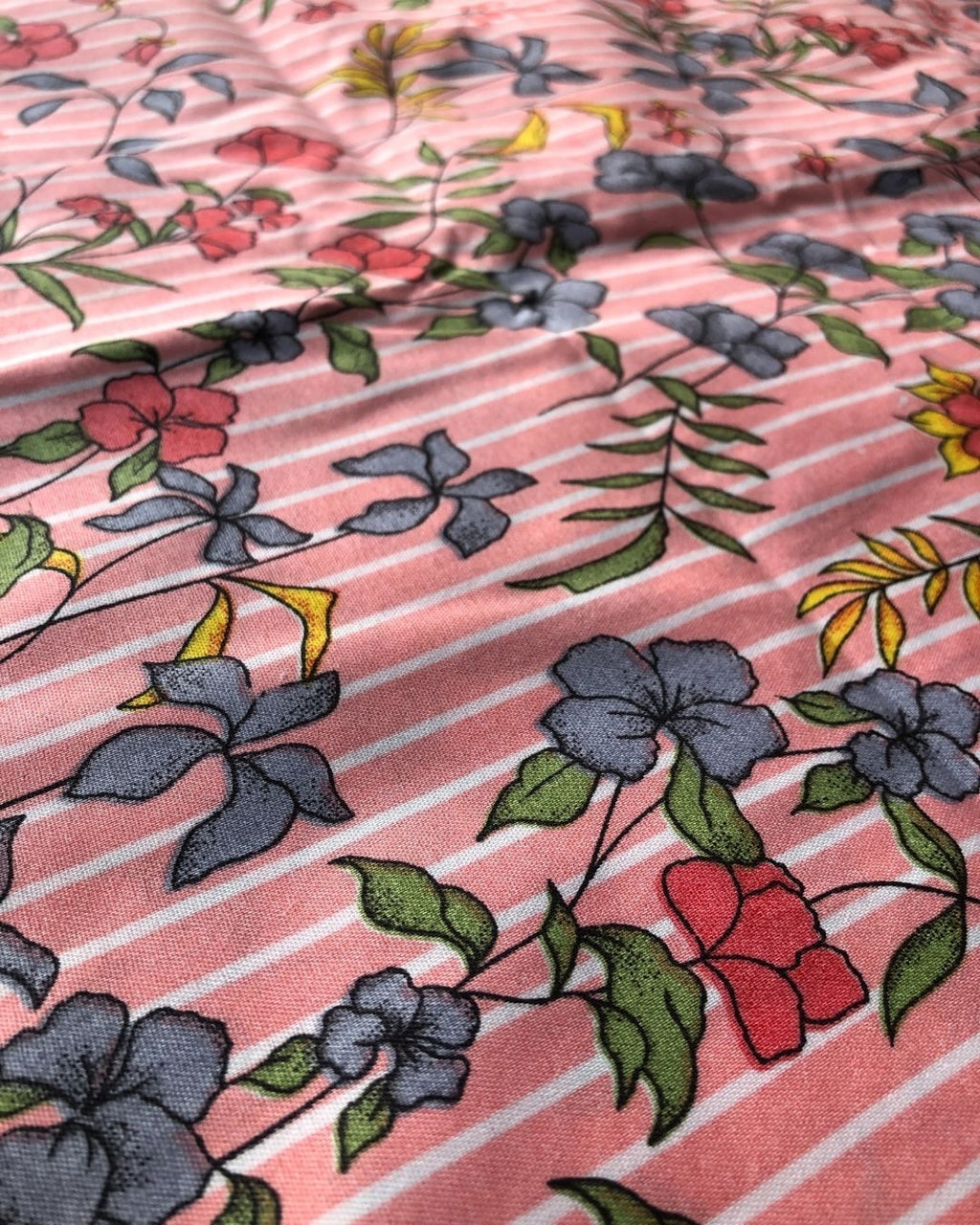 2 Piece Unstitched – Polo Cotton Printed 01 (Get Any 1 Free🎁)