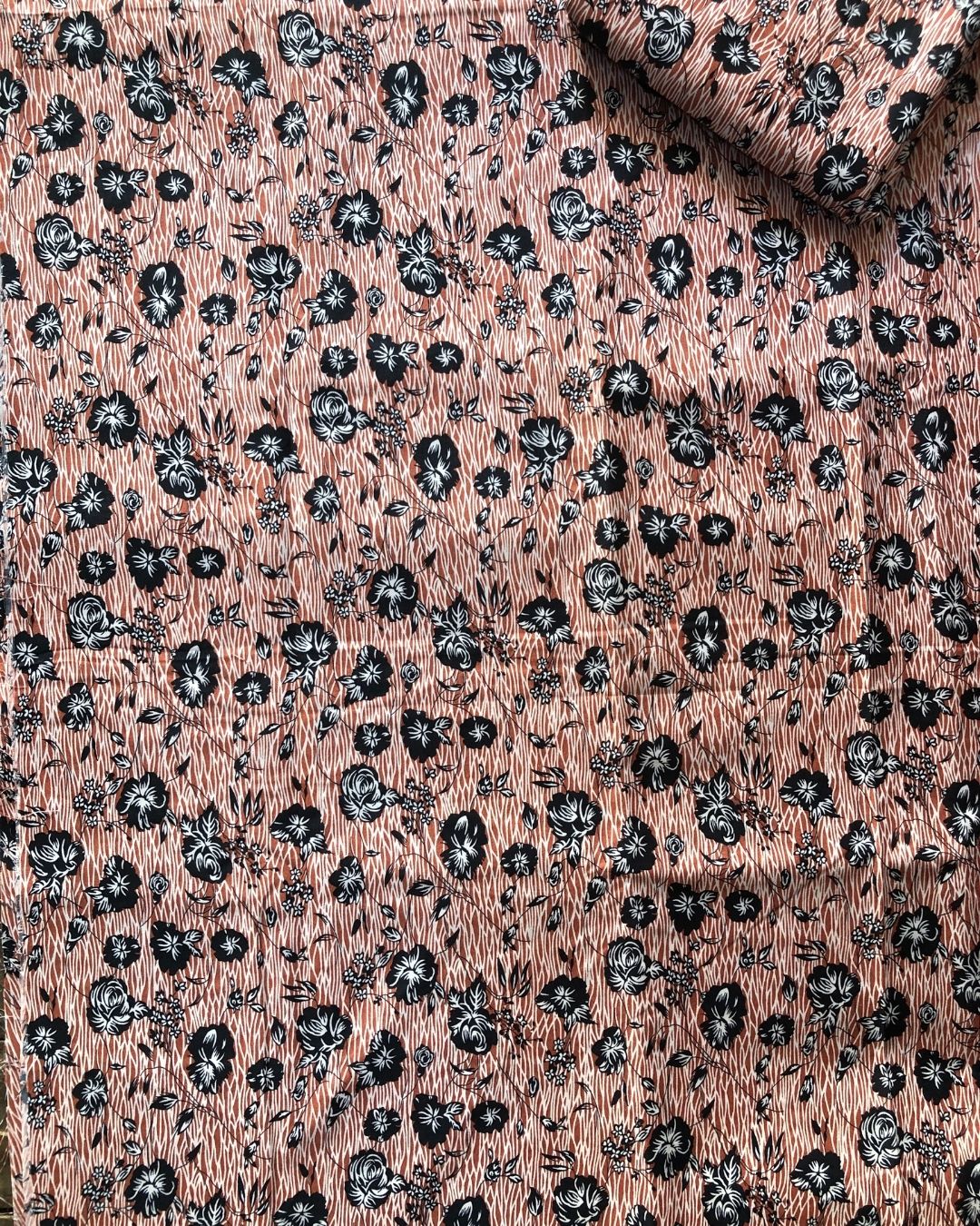 2 Piece Unstitched – Polo Cotton Printed 18 (Get Any 1 Free🎁)