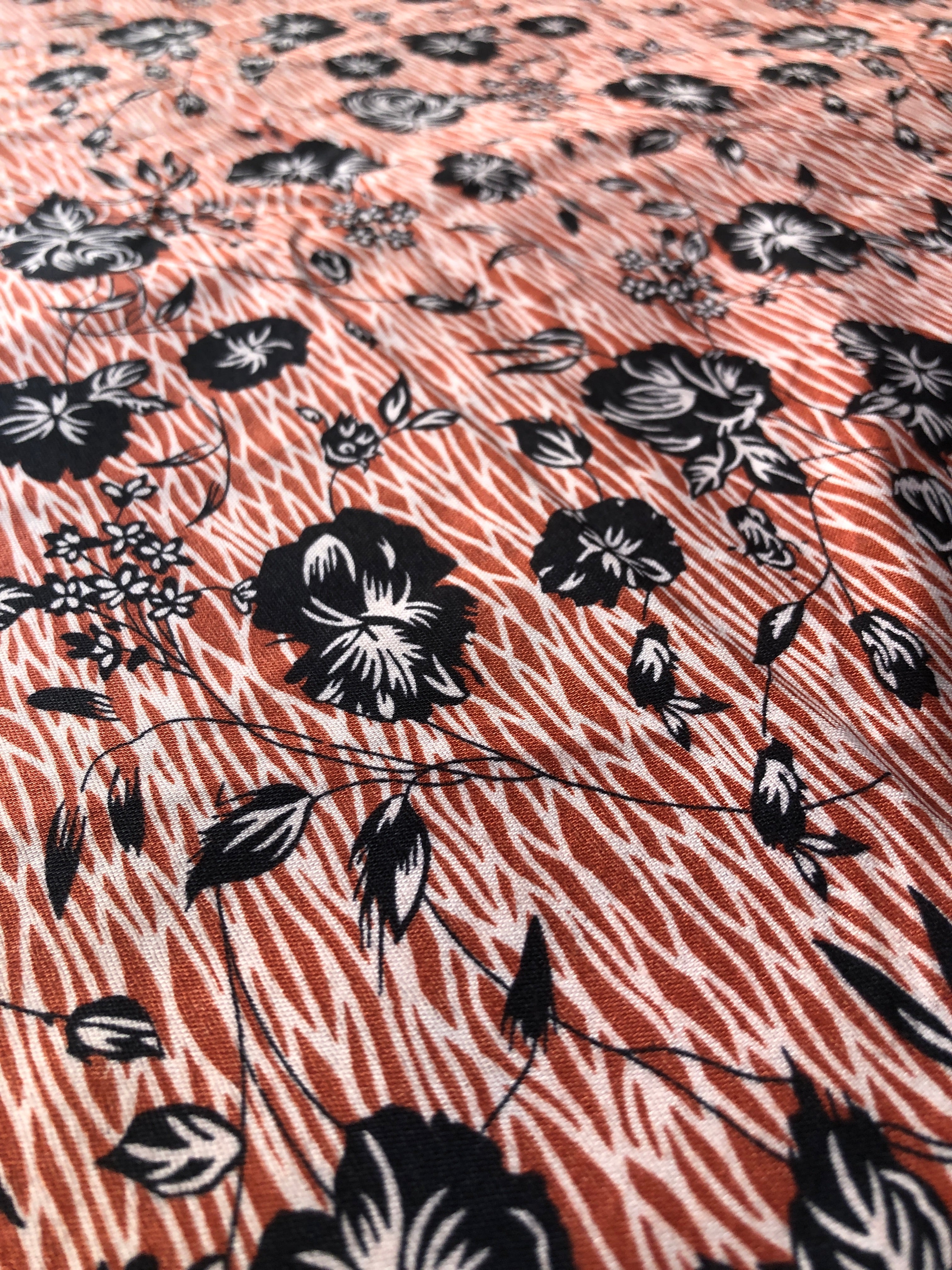 2 Piece Unstitched – Polo Cotton Printed 18 (Get Any 1 Free🎁)